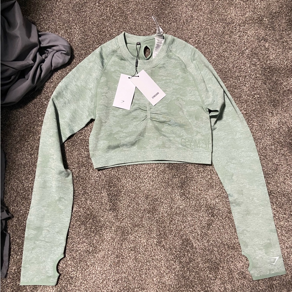 Gymshark moisture wicking crop top